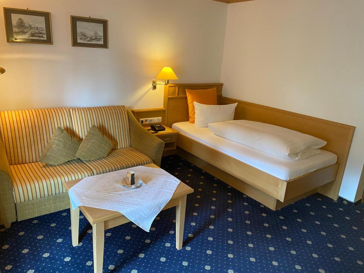 Kur- Und Ferienhotel Haser Оберщауфен Екстериор снимка
