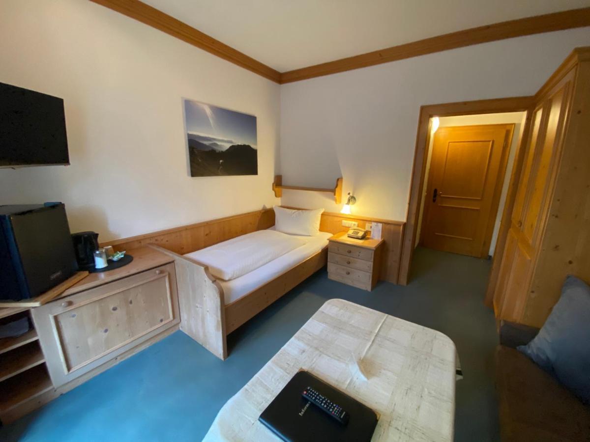 Kur- Und Ferienhotel Haser Оберщауфен Екстериор снимка